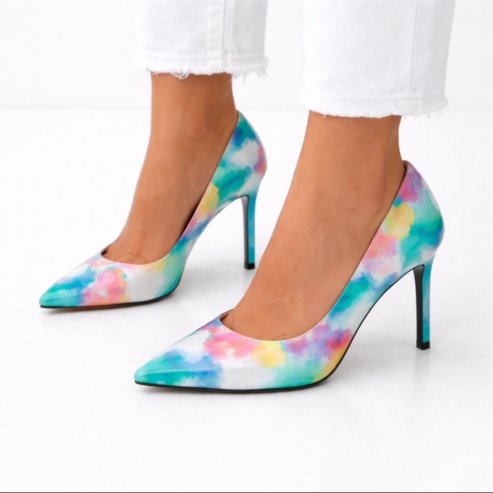 [Stuart Weitzman] Lake Sunflower Leather Pumps